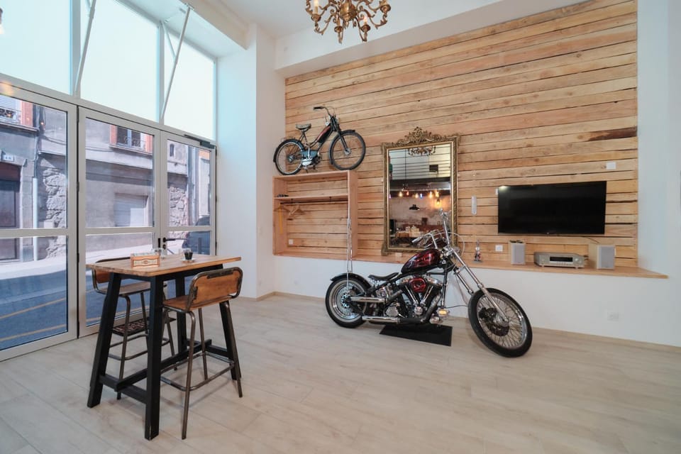 Facade/entrance, Living room