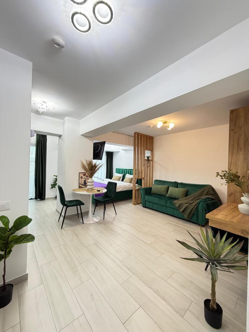 Bed, Living room, Decorative detail, Dining area
