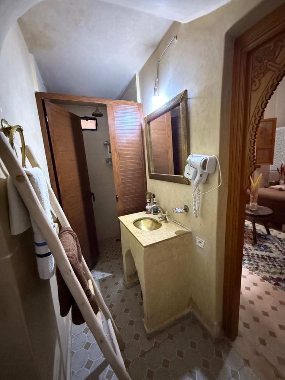 Bathroom, Photo of the whole room