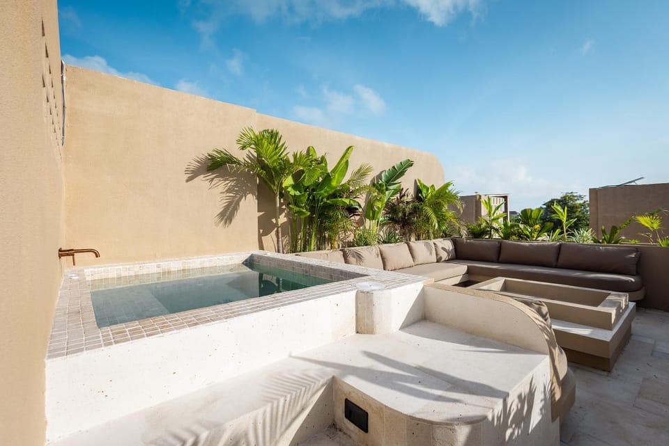 Day, Balcony/Terrace, Seating area
