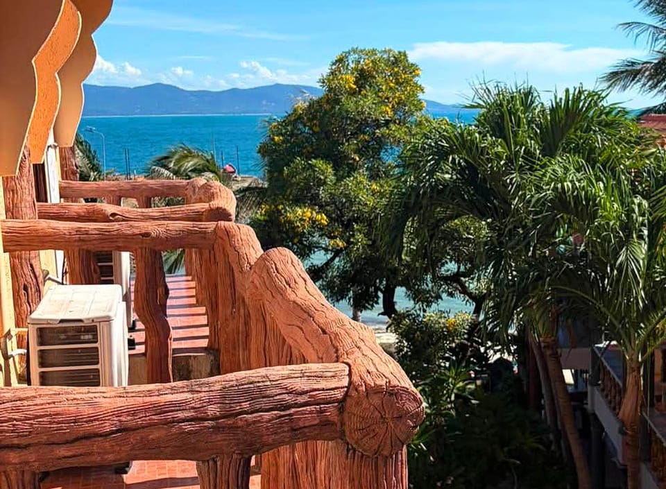Patio, Day, Natural landscape, View (from property/room), Balcony/Terrace, Sea view
