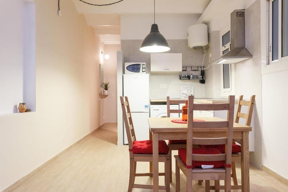 Cozy apartment close to CAMP NOU Apartment in L'Hospitalet de Llobregat