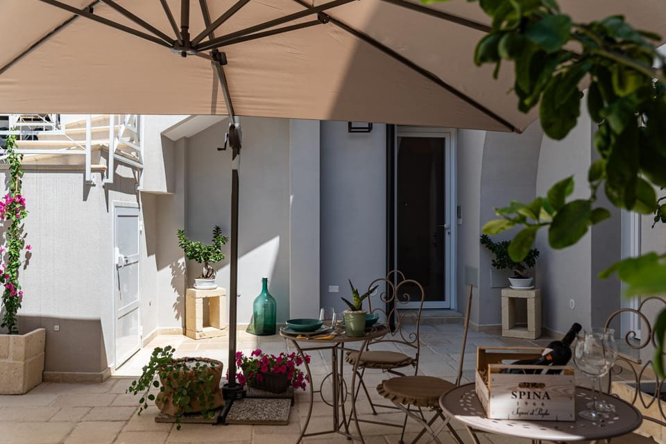 Inner courtyard view
