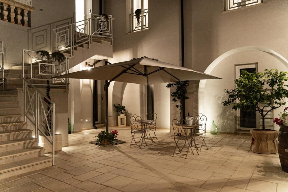 Balcony/Terrace, Inner courtyard view