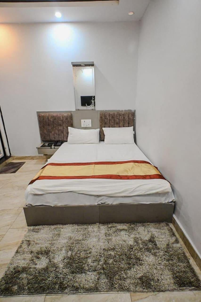 HOTEL SANDHYA PAYING GUEST HOUSe Hotel in Varanasi