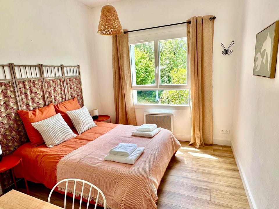 Maison au vert avec piscine - Les 3 Olives House in Occitanie