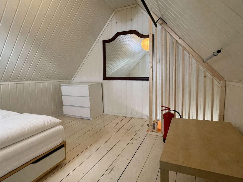 UTGG6 - Small 1BR Bergen House House in Bergen