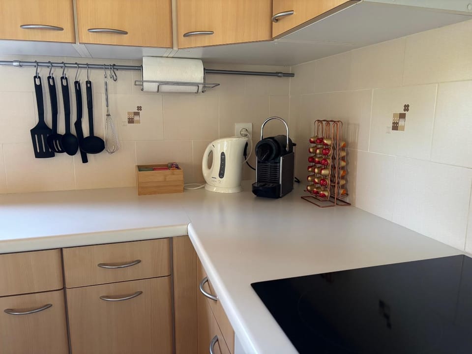 Coffee/tea facilities, Kitchen or kitchenette, pet friendly, stove, toaster