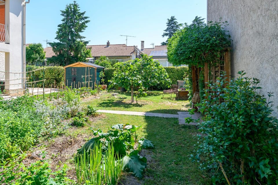 Le Massillargue - AC - Wifi - Terrasse Apartment in Avignon