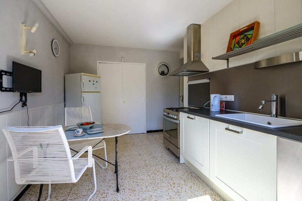 Le Massillargue - AC - Wifi - Terrasse Apartment in Avignon