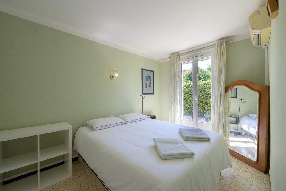 Le Massillargue - AC - Wifi - Terrasse Apartment in Avignon
