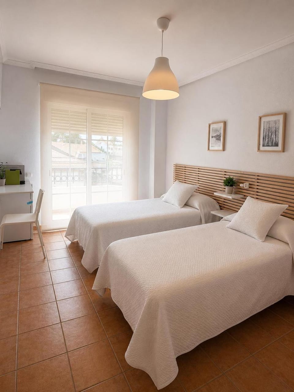 Photo of the whole room, Bedroom, towels