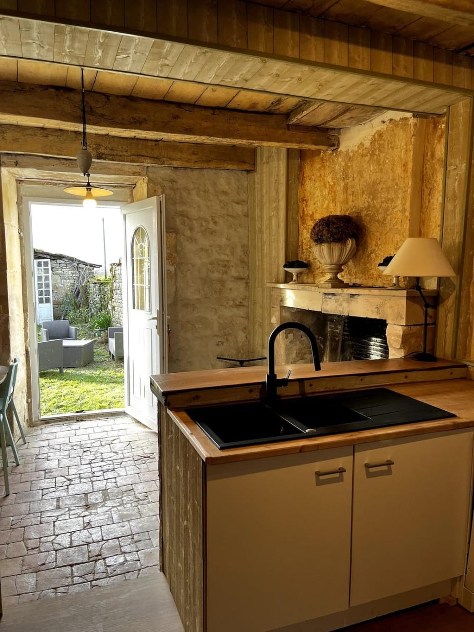 Le pavillon des sœurs House in Nouvelle-Aquitaine