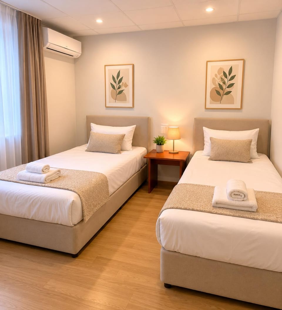 Bed, Bedroom, towels, air conditioner