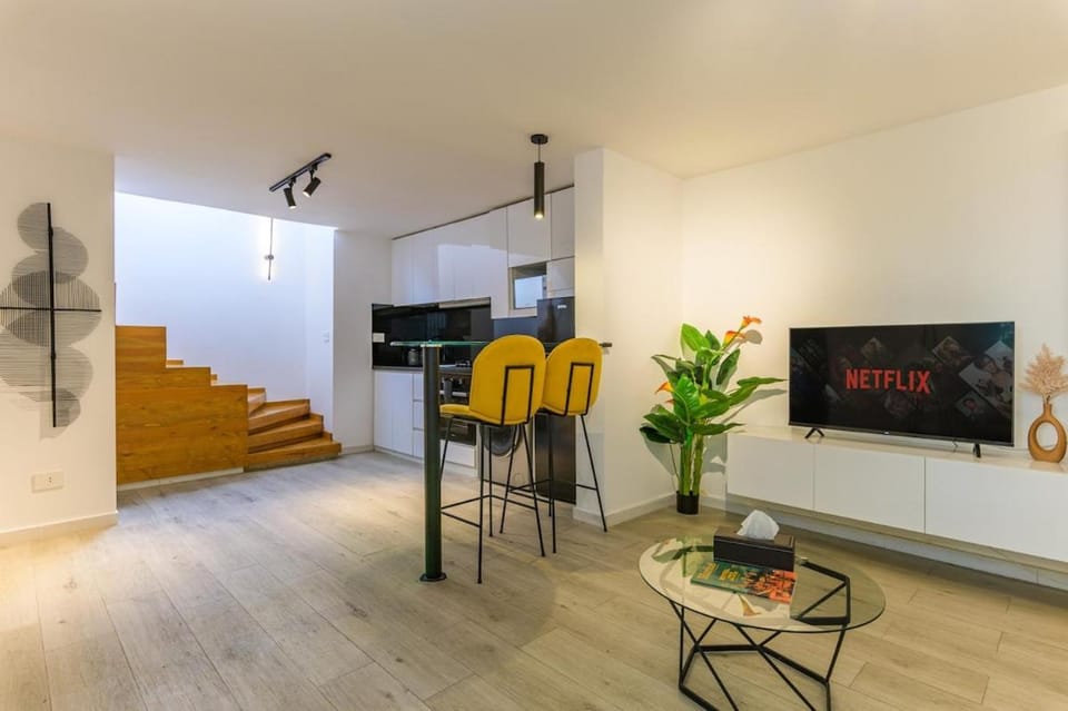 Salt & stone 1-BR Apartment In Batroun Apartment in Africa