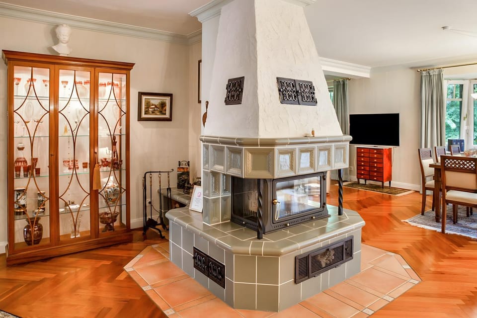 Property building, Living room