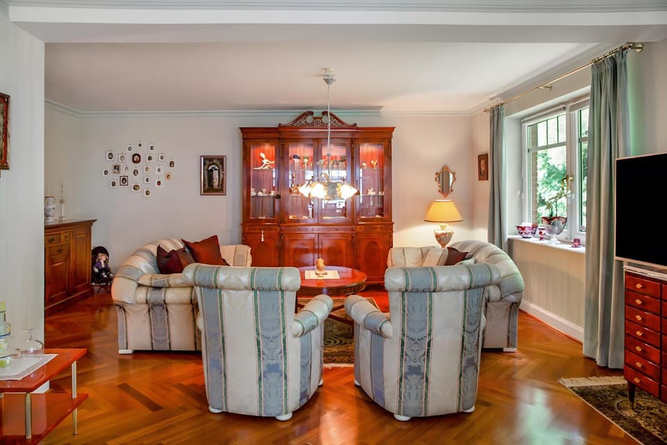 Property building, Living room