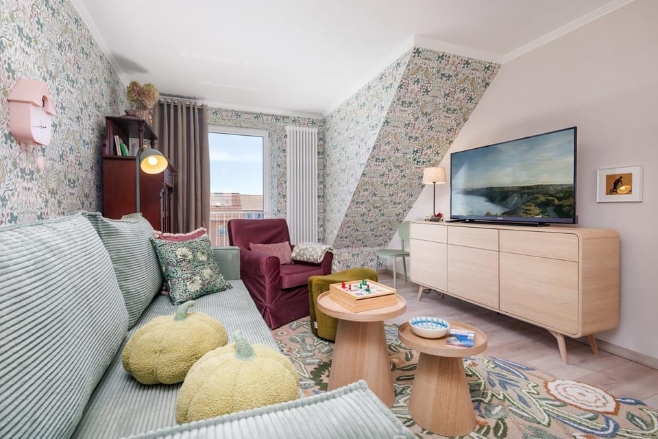 TV and multimedia, Living room, Photo of the whole room