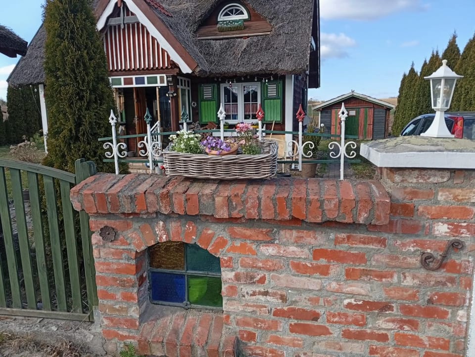 Domek Kaszubski Szatarpy House in Pomeranian Voivodeship