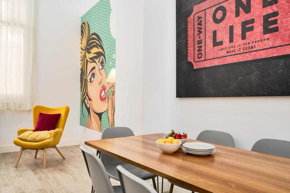 Living room, Dining area