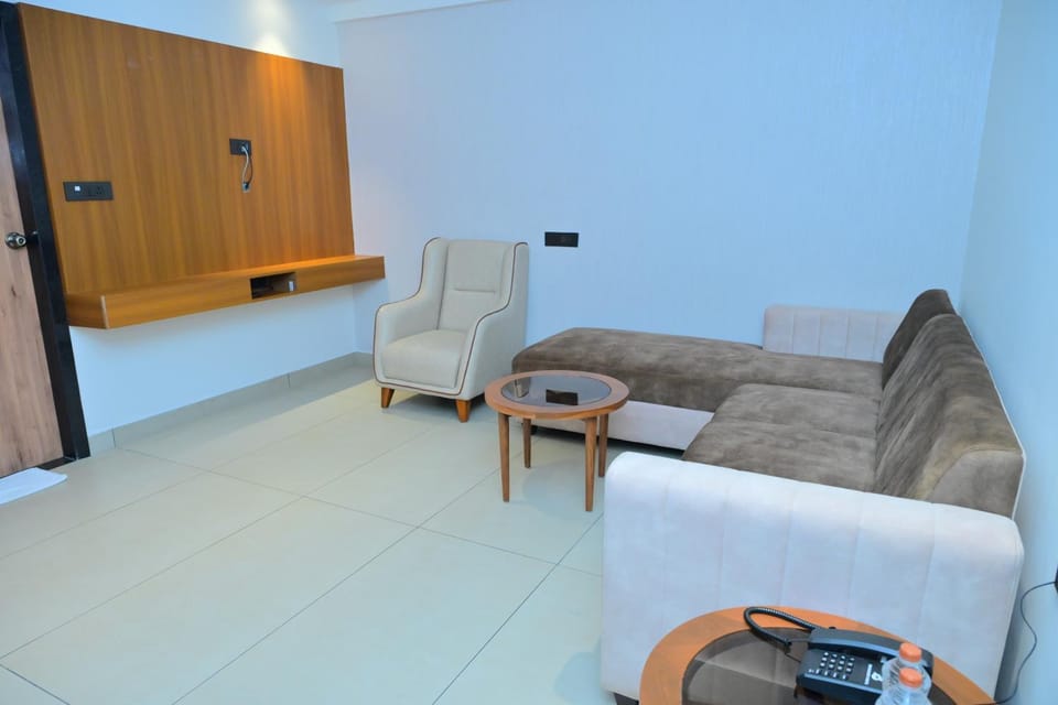 BHAVANIS Vista By ICON Hotel in Tamil Nadu