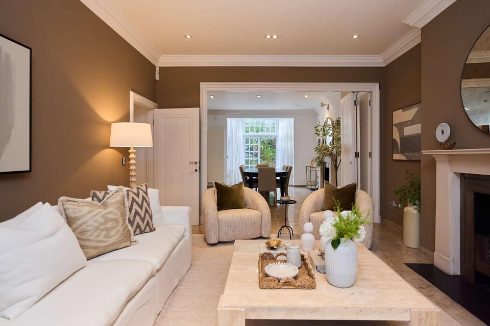 Monochrome & Marble on Hamilton Terrace Apartment in City of Westminster