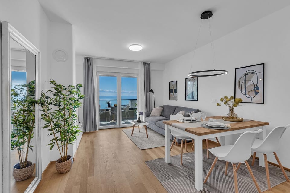 Luxury sea view apartment Jadra - free parking in garage Apartment in Makarska