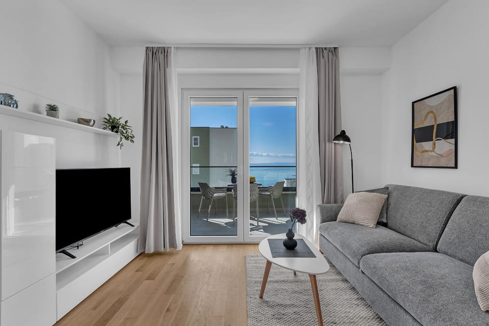 Luxury sea view apartment Jadra - free parking in garage Apartment in Makarska
