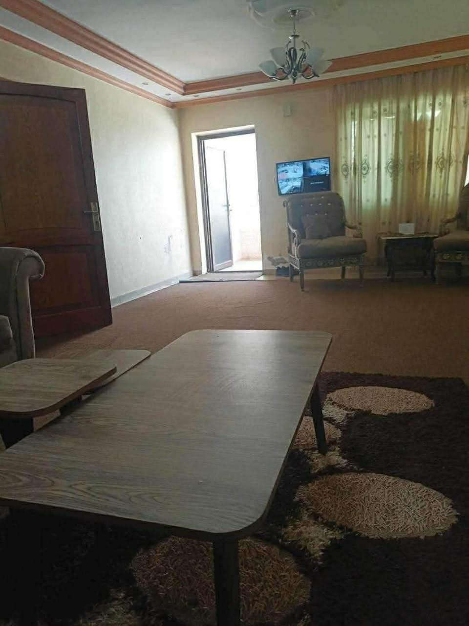 مدخل مستقل خلف مستشفى التخصصي 2غرفه وصاله ومطبخ وحمامين Apartment in North District