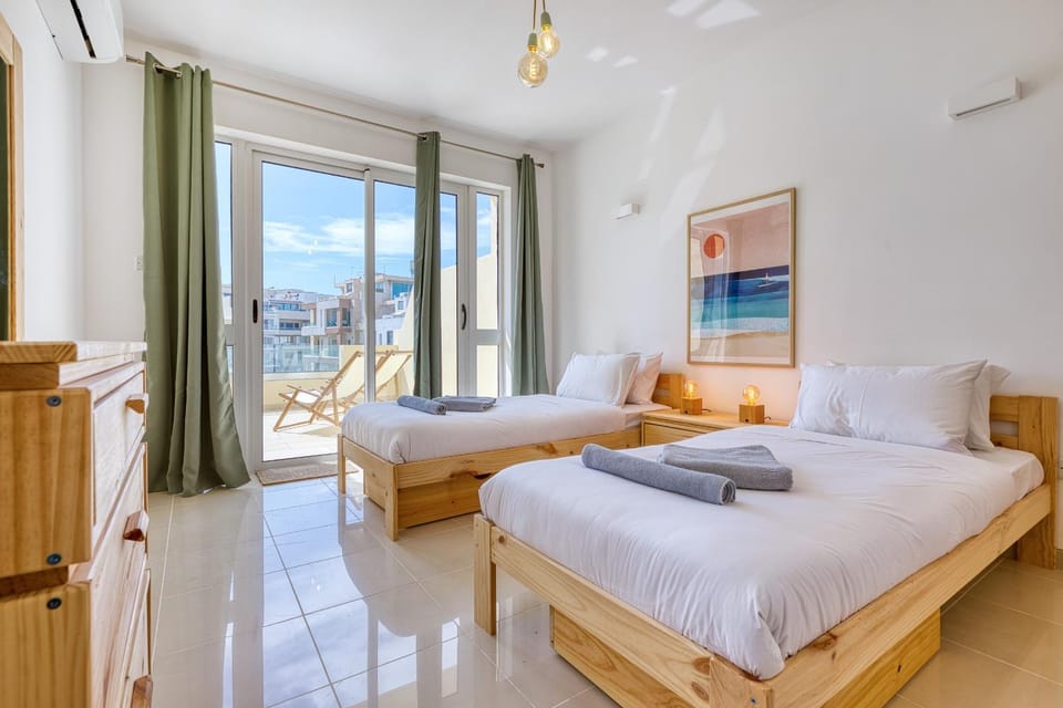 Charming penthouse with 3 sun terraces JCUT2-1 Apartment in Malta