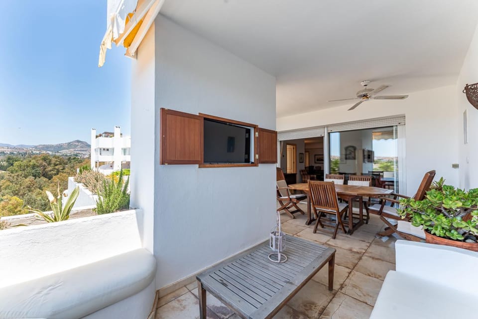 Solarium, TV and multimedia, Balcony/Terrace