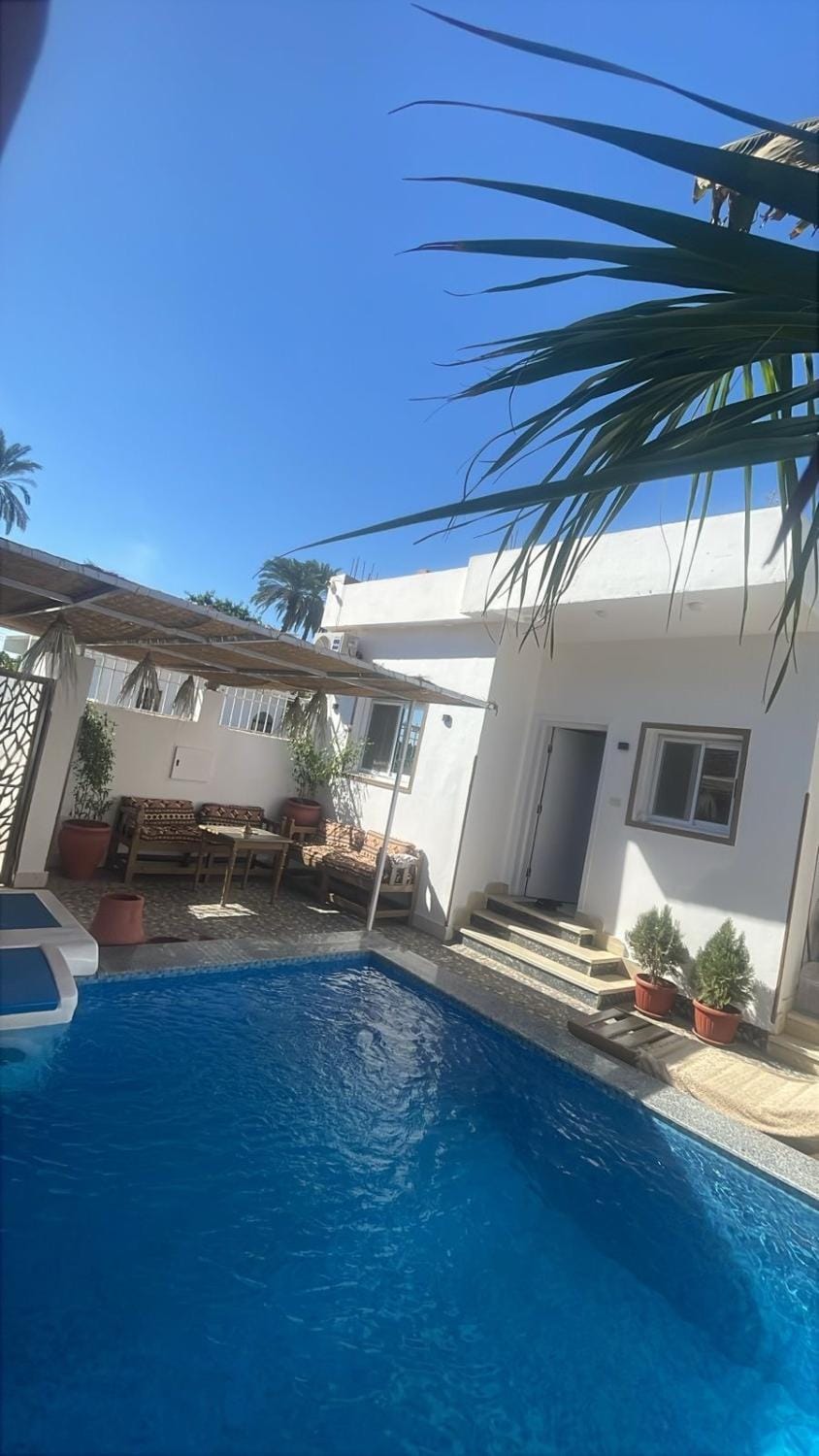 Oasis Nile House in Luxor Governorate