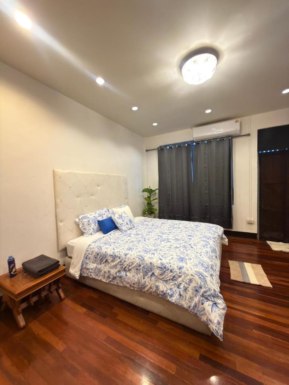 sleep with me hostel - tha phae gate Hostel in Chiang Mai