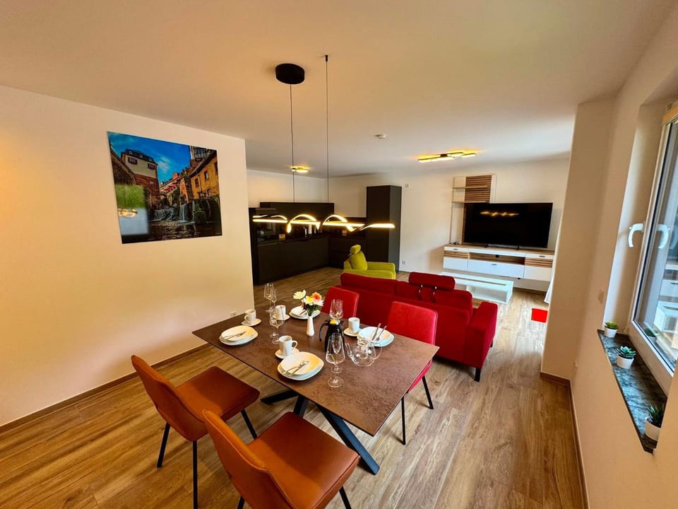Kitchen or kitchenette, Living room, Dining area