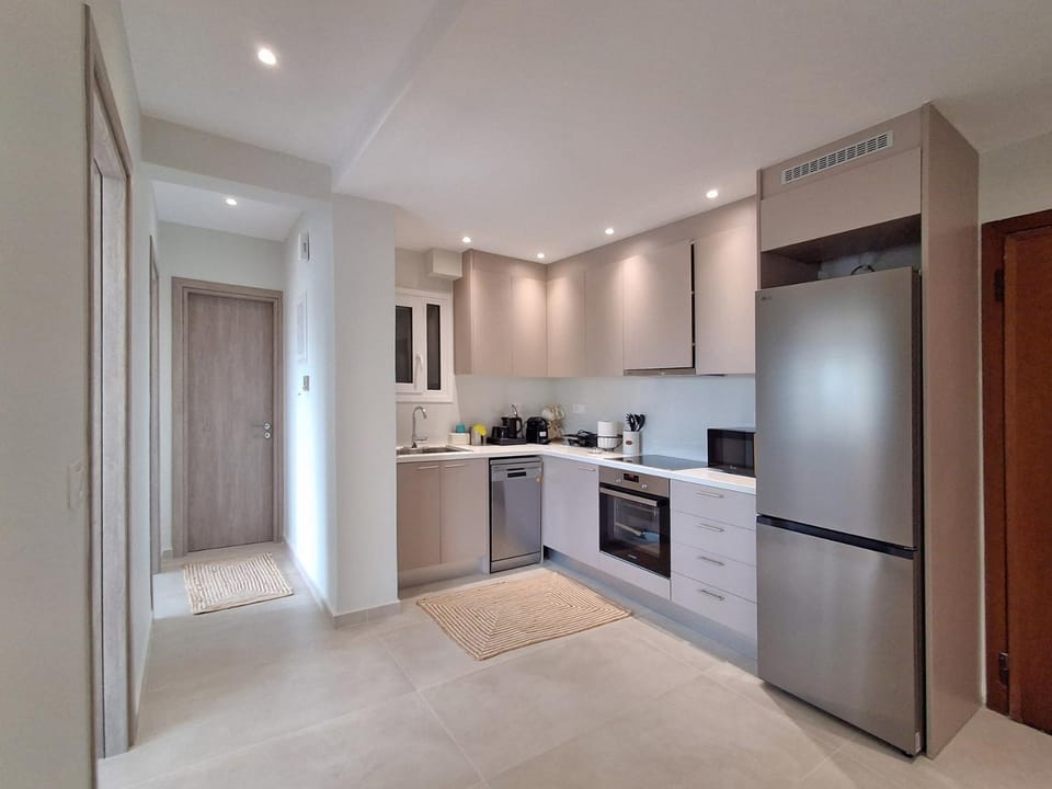 Elegant Apartment at Alimos Marina with Sea View Apartment in Alimos
