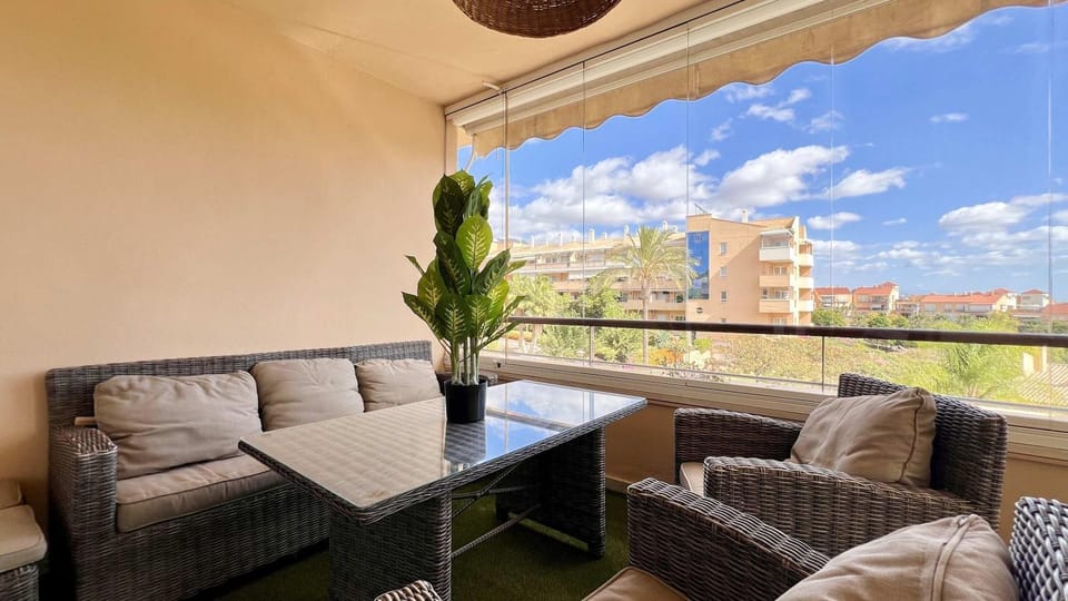 Relax Oasis and Terrace in Sol Andalusi Apartment in Valle del Guadalhorce