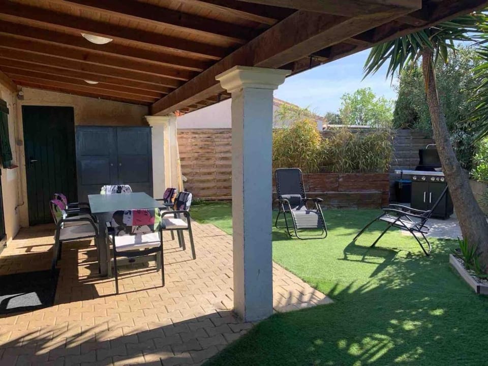 Clos Domitia Bassin de Thau Loupian House in Mèze