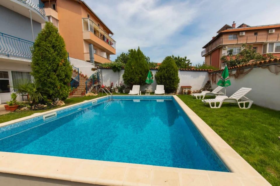 Семеен хотел Брилянтин Bed and Breakfast in Burgas Province