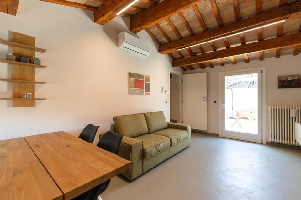 Living room, Seating area, internet, air conditioner