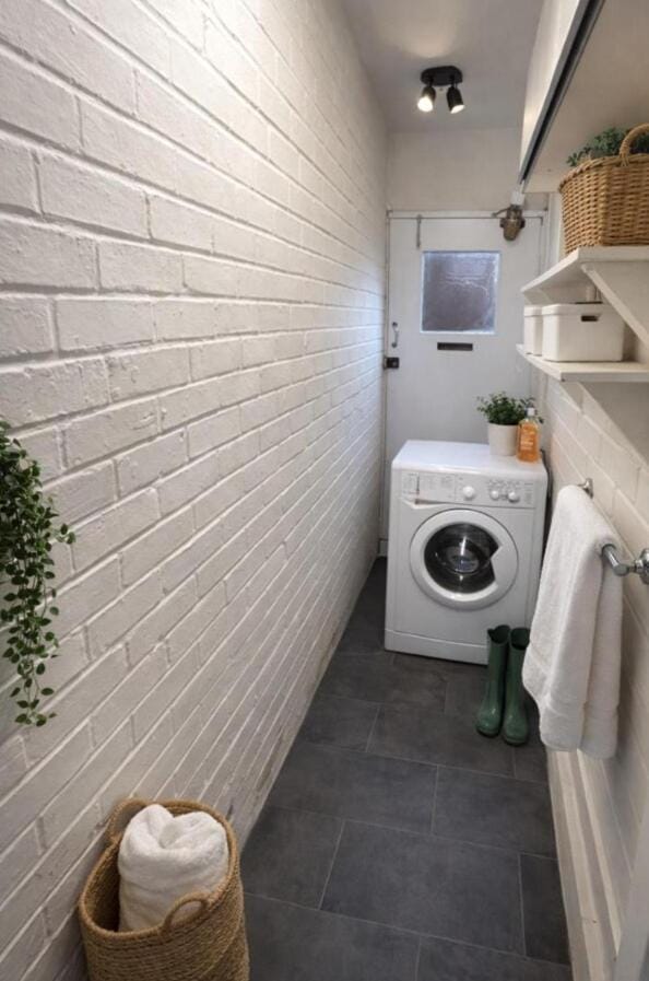 Comfortable 5 Bed for Contractors and Families in Bedford House in Bedford