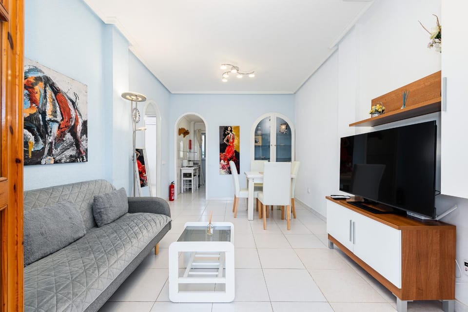 Communal lounge/ TV room, Living room