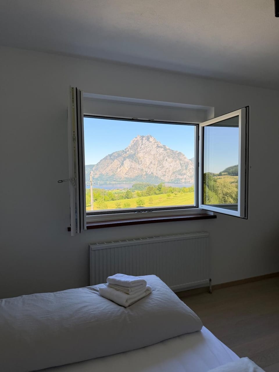 Apartment am Traunsee mit Panorama Seeblick 2 Apartment in Salzburgerland