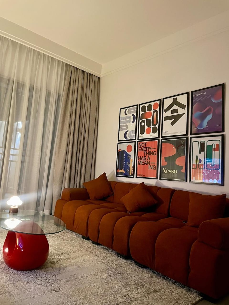 Living room, Seating area