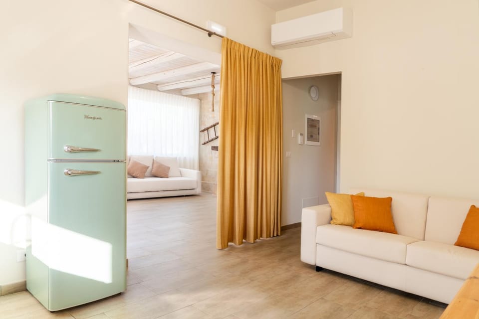 Bed, air conditioner