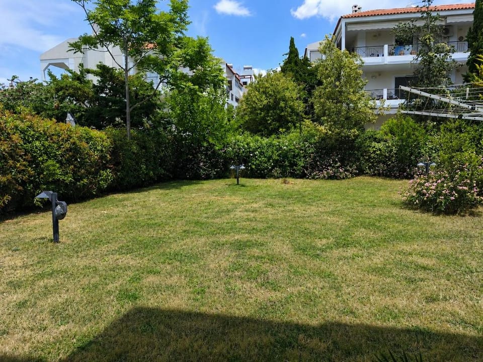 Apartment with private garden - Chalandri, Athens Apartment in Chalandri