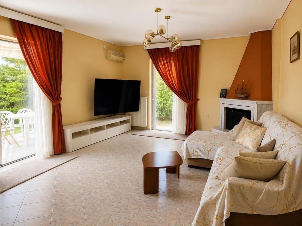 Apartment with private garden - Chalandri, Athens Apartment in Chalandri
