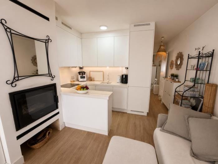 Kitchen or kitchenette, Living room