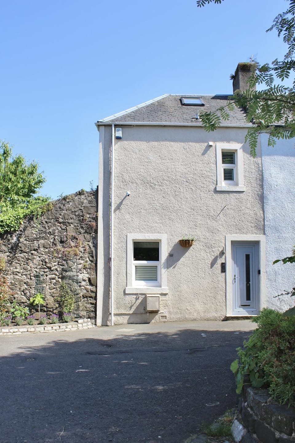 Property building, Facade/entrance