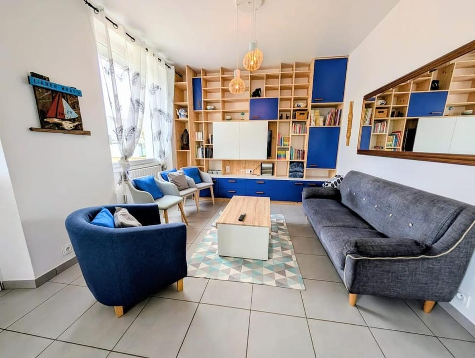 Library, TV and multimedia, Living room