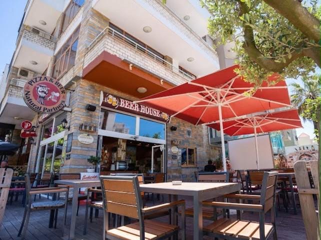 Glow Guest House Bed and Breakfast in Tirana County, Albania